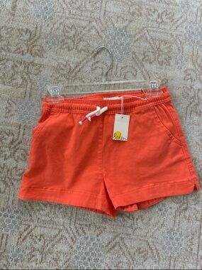 NWT Mini Boden Coral Heart Pocket Shorts
